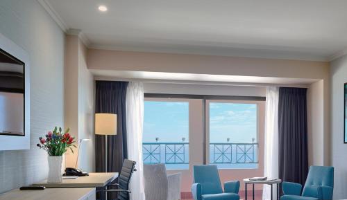 Grand Ocean with Balcony