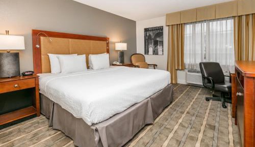 King Room - Mobility Access/Non-Smoking