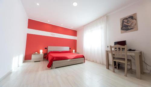 Deluxe Room (2 Adults + 1 Child)