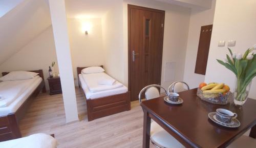 Quadruple Room with Private Bathroom