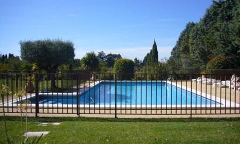 Guest House (5 Adults)