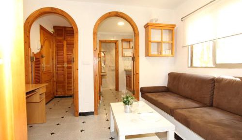 Studio Apartment
