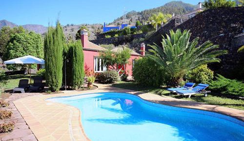 Three-Bedroom Townhouse