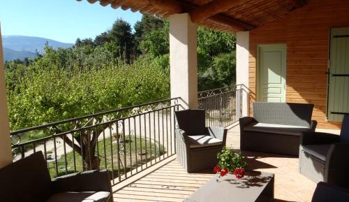 Three-Bedroom Cottage (6 Adults)