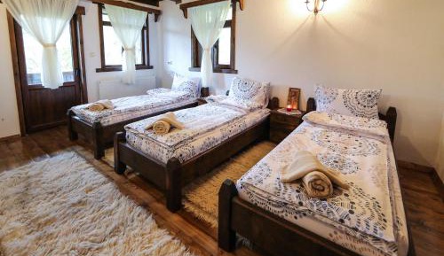 Triple Room with Balcony