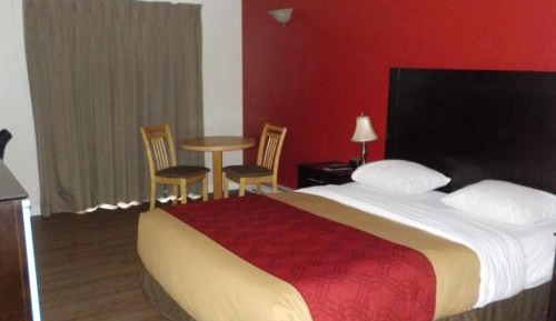 Queen Room (2 Adults)