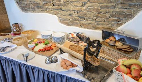 Double or Twin Room with Shower