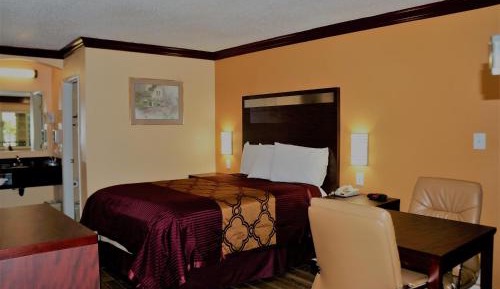 Queen Room - Smoking