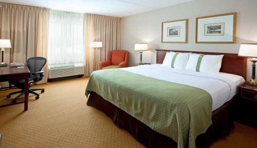 King Suite with Sofa Bed - Non-Smoking