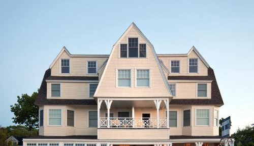 Ocean Front King