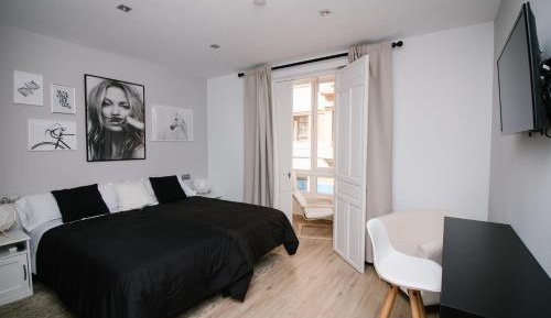 Superior Twin Room with City View