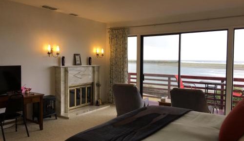 Deluxe Double Room with Balcony and Sea View