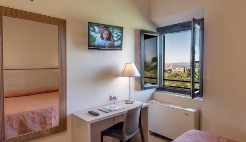 Triple Room with City View