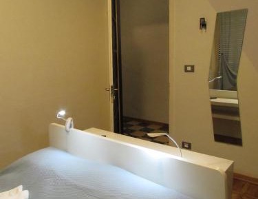 Standard Double Room with Shared Bathroom