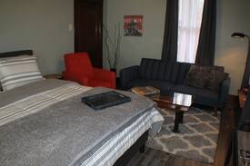 New Kensington House | Contemporary Suite at the Historic Bloser Mansion