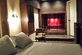 Colorado City Cabin | Hippie Habitat @ Kush Suites