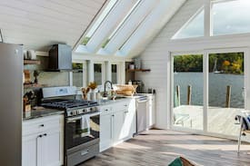 Newbury Cabin | Relaxing Sunapee Overwater Cottage