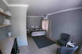 Lichtenburg House | VredeRust #1