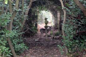 Frant Cabin | Charming Deer Cottage Tunbridge Wells