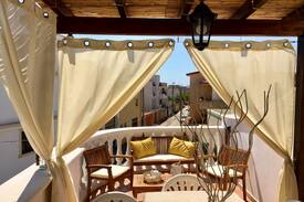 Corsano Apartment | Beautiful apt with terrace