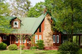 Broken Bow Cabin | Dancing Daisy Lodge