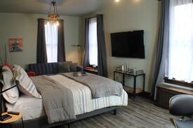 New Kensington House | Contemporary Suite at the Historic Bloser Mansion
