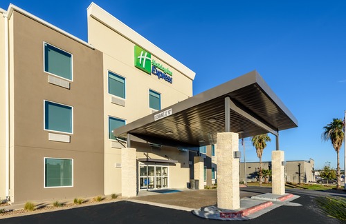 Bastrop Hotel | Holiday Inn Express Hotel and Suites Bastrop, an Ihg Hotel