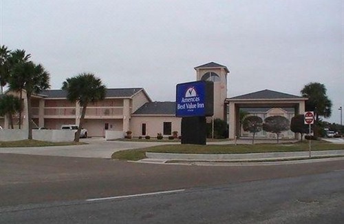 Rockport Hotel | Days Inn by Wyndham Rockport Texas