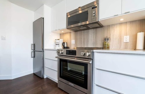 Downtown Vancouver Apartment | Sunset Beach Walk 2BD+2BA+1PRK Yaletown