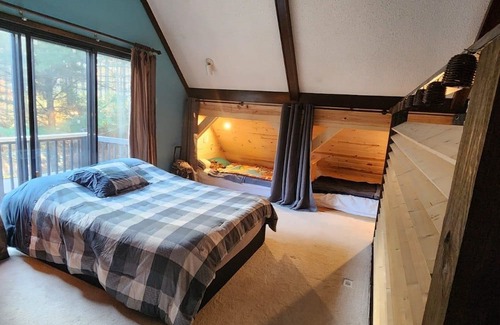 Nekoosa Cottage | New on VRBO! Peaceful "Guest favorite" lakeside cabin. Fun for the whole family!