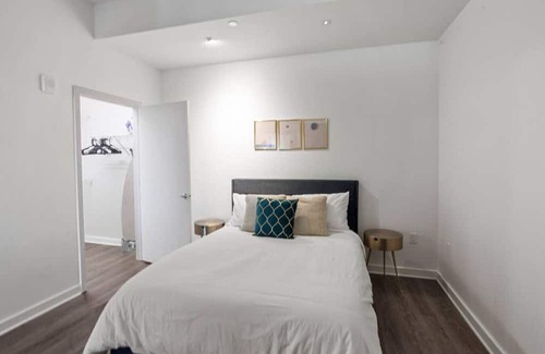 Downtown Kansas City Apartment | ☆Location Location☆ Luxury 2 bed