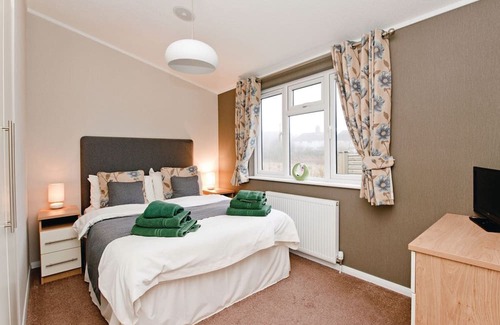 Ashby Woulds Cabin | 2 bedroom accommodation in Overseal, Nr Ashby-de-la-Zouch