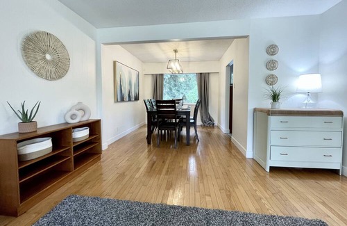 Prince George House | King Beds on In-Town Greenbelt!