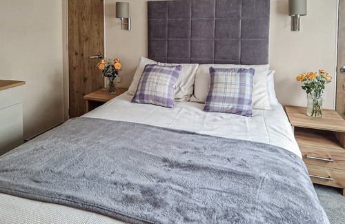 Colchester House | 2 bedroom accommodation in Brightlingsea