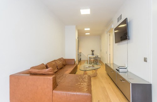 El Putget i Farro Apartment | My Space Barcelona 2-bedroom apartment in an upper area for temporary rentals