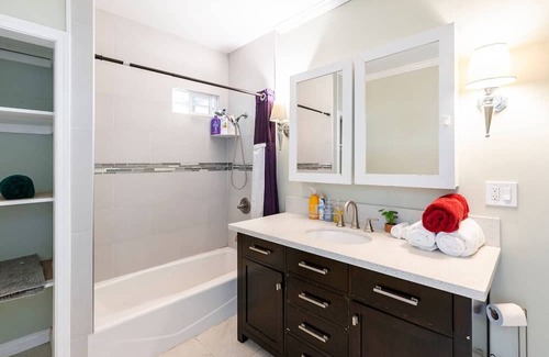 Duarte House | Amazing & Relaxing 5B3B-Private Pool