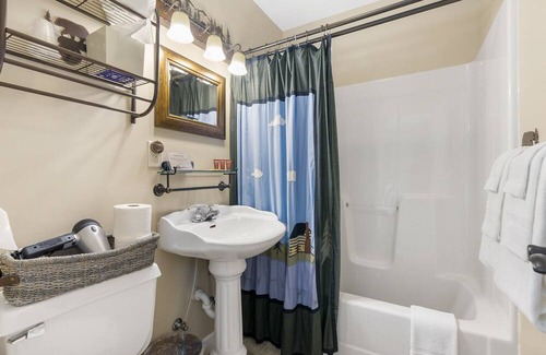 Downtown Branson Hotel | The Branson Hotel