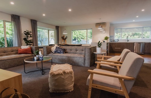 Halswell House | Hidden Gem of Christchurch (18mins from the Airport)