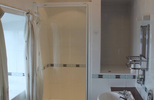 Menai Bridge Hotel | Gazelle Hotel