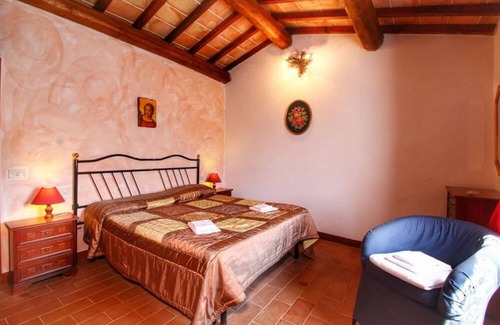 Radicondoli Apartment | 2 Bedroom Apartment