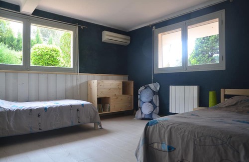 Saint-Aygulf Villa | Seaside and very quiet, ground floor villa renovated 6 people 90 m2 in beautiful garden