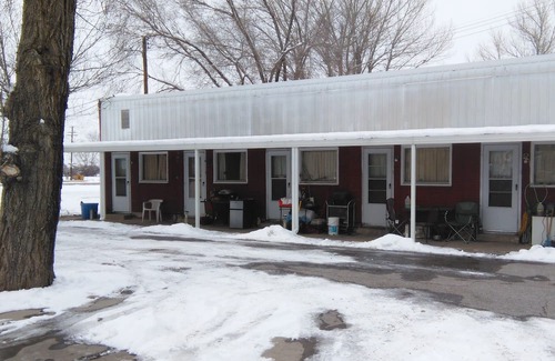 Coalville House | 1960's roadside motel in mountain country, Summit County, Utah near Park City