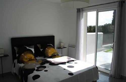 Saint-Marcel-de-Careiret House | Mapokia air-conditioned villa with private heated pool near Uzès.