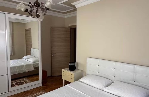 Kartepe Villa | Sıcak Havuzlu Şömineli Jakuzili Villa