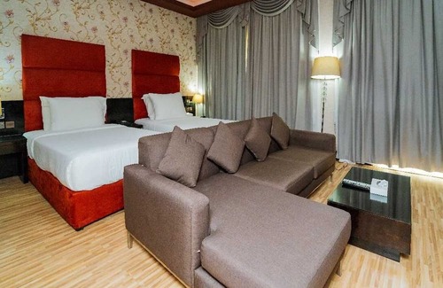 Ras Al Khaimah Hotel | Belvilla Mangrove Waterfront Suites