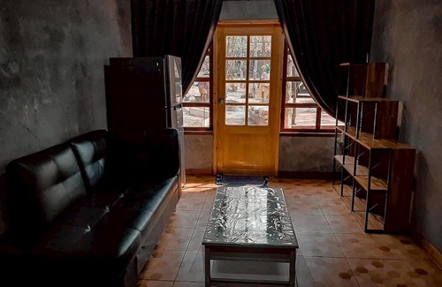 Uthai Thani House | Phawaeng Resort