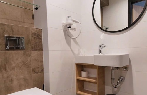 Szarlej Bed & Breakfast | Dom Nazaret - Close to Airport 24h