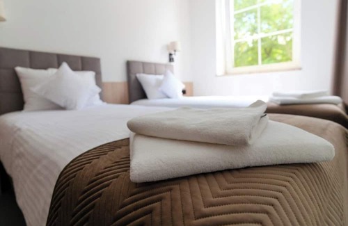 Szarlej Bed & Breakfast | Dom Nazaret - Close to Airport 24h