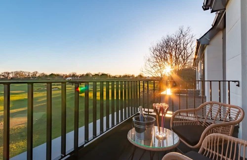 Broadstairs Apartment | Luxury Ocean North Foreland Golf View By Adliv
