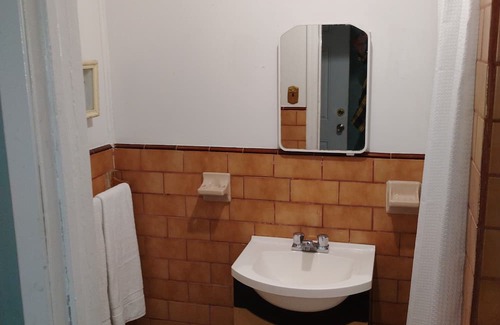 Searchlight Hotel | BV MOTEL